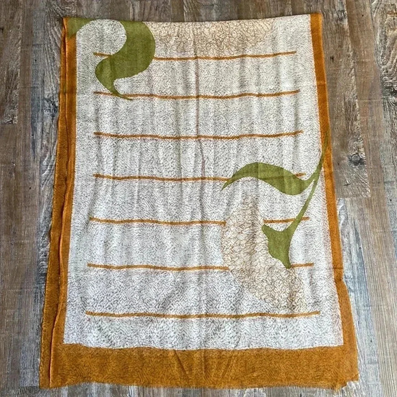 Scarf - Picture 2 of 5